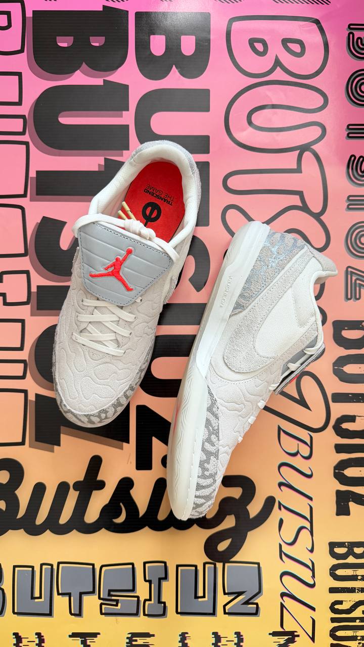Jordan Tiempo Streetgato SE