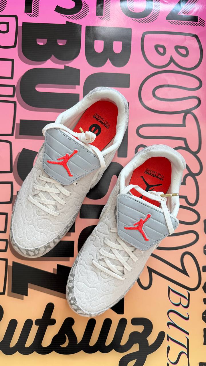 Jordan Tiempo Streetgato SE